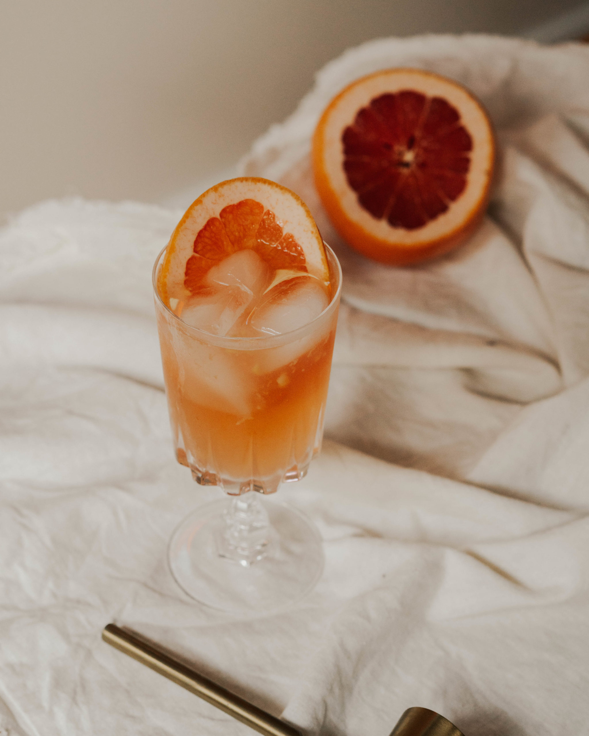grapefruit and pineapple spritz cocktail